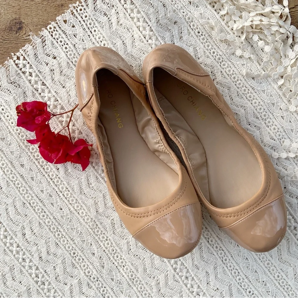 Patent Leather Ballet Flats in Nude💛 Excellent Condition - Picture 5 of 11